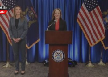 La secretaria de estado de Michigan, Jocelyn Benson dice que las elecciones marcaron un nuevo récord