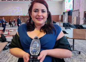 Ford Hispanic & Latino Network otorga el premio Leo Padilla a Liliana Ospina