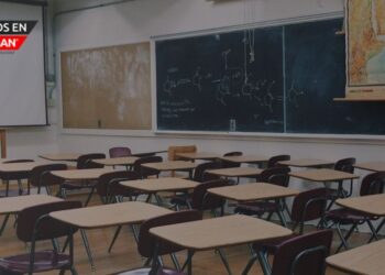 Whitmer concede fondos para mantener a los estudiantes seguros en las escuelas