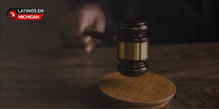 Alcaldesa de Eastpointe procesada por cargos de fraude