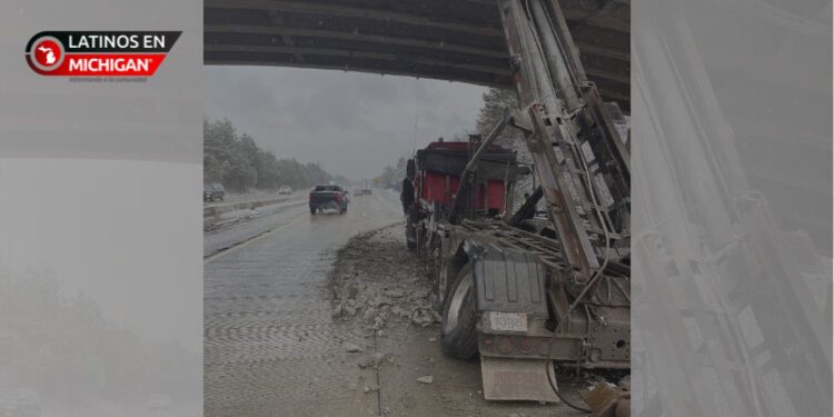 EB I-94 cerrado en Liberty en Ann Arbor por accidente automovilístico