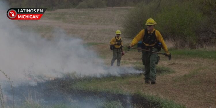 Aumenta el riesgo de incendios en el sur de Michigan