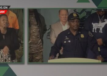 Autoridades presentan plan para combatir la violencia en el centro de Detroit