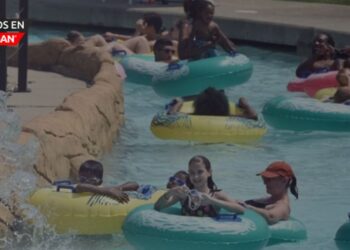 El parque acuático Red Oaks y la piscina de olas Waterford Oaks abrirán en junio