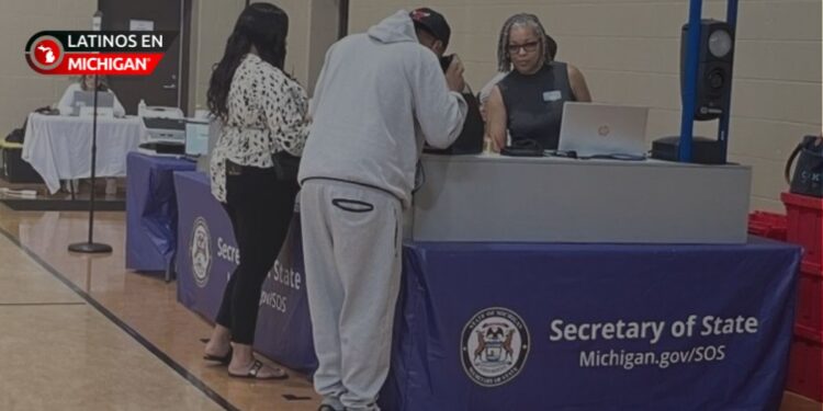 Crece colaboración público-privada que facilita el acceso al permiso de conducir en Michigan