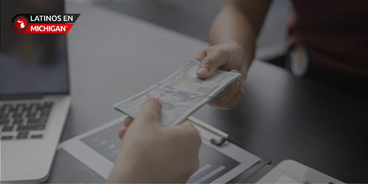 Lanzan programa piloto en Ann Arbor que ofrece un ingreso mensual garantizado a ciertos residentes