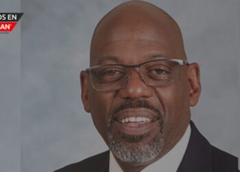 El comisionado de policía de Detroit, renuncia luego del escándalo por conducta indecente