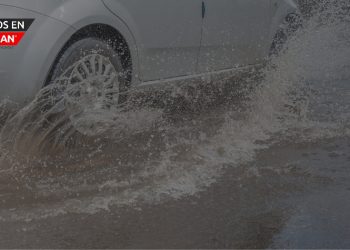 Fuertes lluvias provocan inundaciones en carreteras de metro Detroit