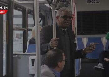 Nueva ruta de autobús SMART conecta Southfield con Twelve Oaks Mall en Novi