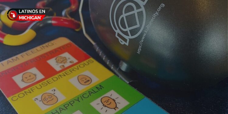 «Domingos Sensoriales» en el Museo Público de Grand Rapids: Un fin de semana de inclusión en el Mes del Autismo