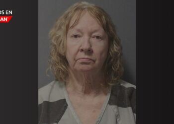 Cargos de asesinato presentados contra mujer por choque en fiesta de cumpleaños infantil