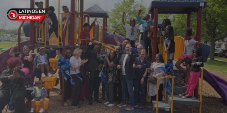 Royal Oak Township inaugura un parque infantil más grande y accesible