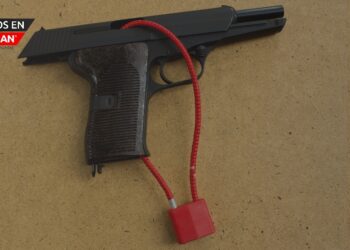 MDHHS y MSP promueven la seguridad con candados para armas gratuitos en el mes de concientización sobre la violencia armada