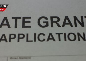 Whitmer anunció nuevas oportunidades para estudiantes transferidos en Michigan