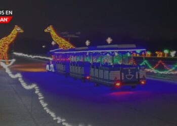 Luces navideñas Nite Lites en Michigan International Speedway