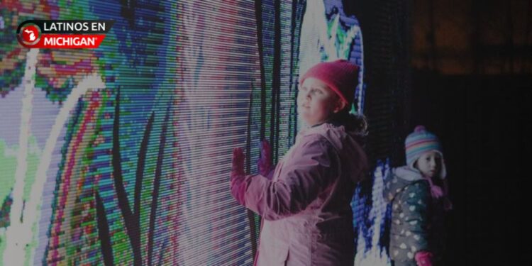 Regresa ‘Wild Lights’ al Zoológico de Detroit con más de 5 millones de luces