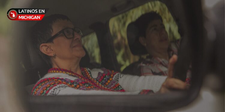 Semana de Concientización: Promoviendo la Seguridad Vial de los Conductores Mayores en Michigan
