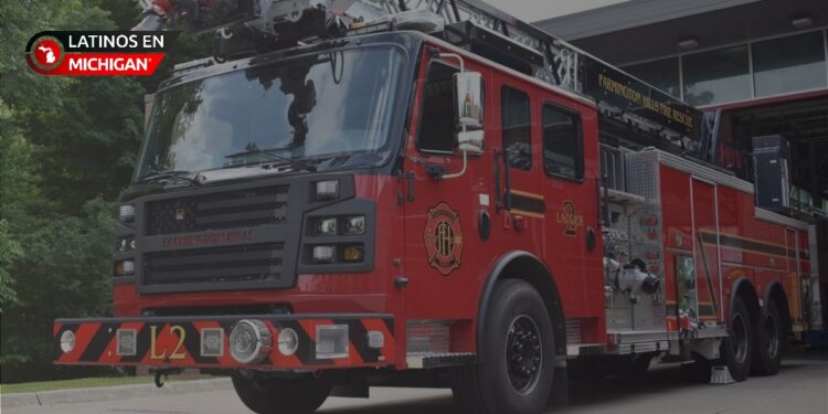 Incendio en Farmington Hills dejó 12 hospitalizados, incluidos 4 policías