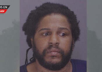 Padre de Pontiac arrestado por múltiples cargos de abuso infantil contra sus hijos