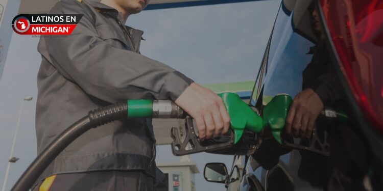 Suben los precios de la gasolina en Michigan: incremento de 12 centavos en una semana