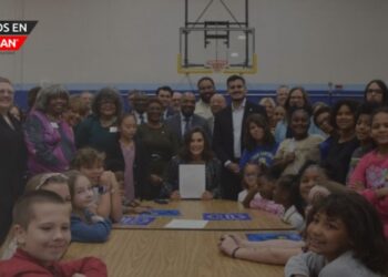 Michigan amplía las comidas escolares gratuitas y aumenta la inversión en educación con un presupuesto histórico