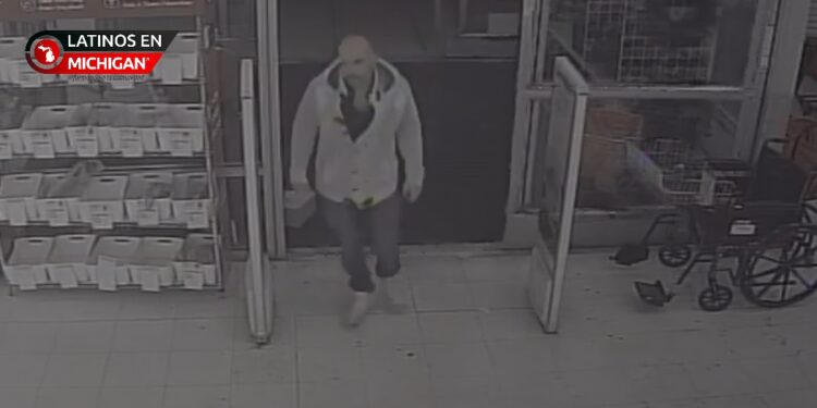 Autoridades de Southfield buscan a hombre acusado de tomar fotos a menor en baño público